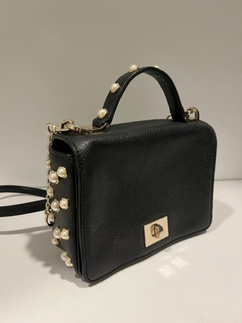 Kate Spade Black Leather Serrano Place Pearl Maisie Mini Crossbody Bag Designer